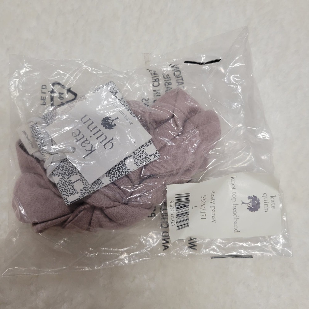 Kate Quinn Dusty Pansy Knot Top Headband
